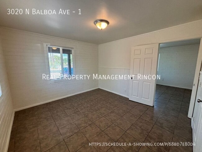 Building Photo - 3020 N Balboa Ave