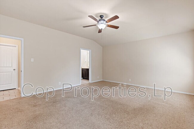 Building Photo - 12110 Kruth Pt