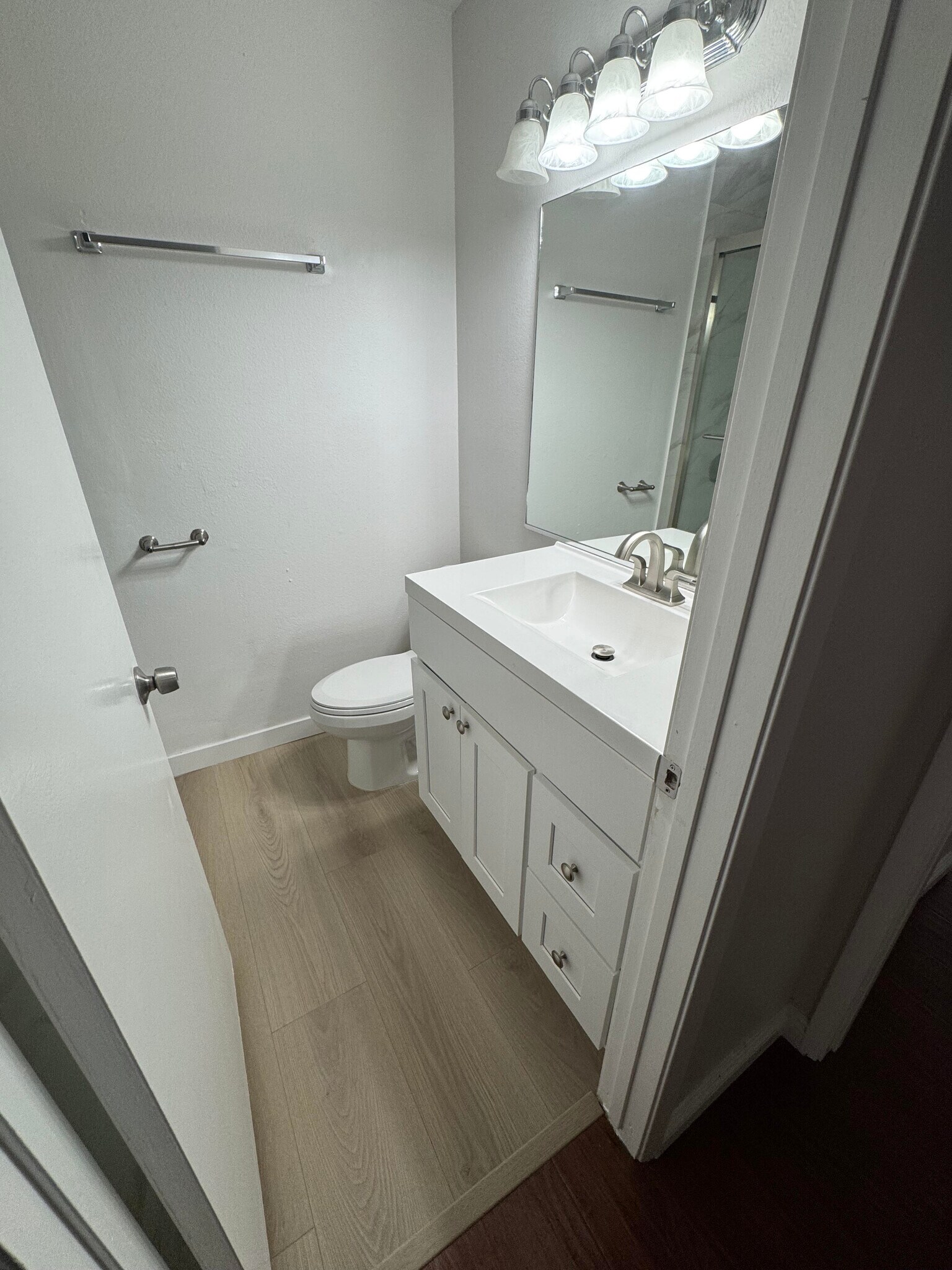 Bathroom 2 (renovated) - 502 S Garfield Ave