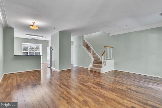 Building Photo - 1148 Cranston Ct