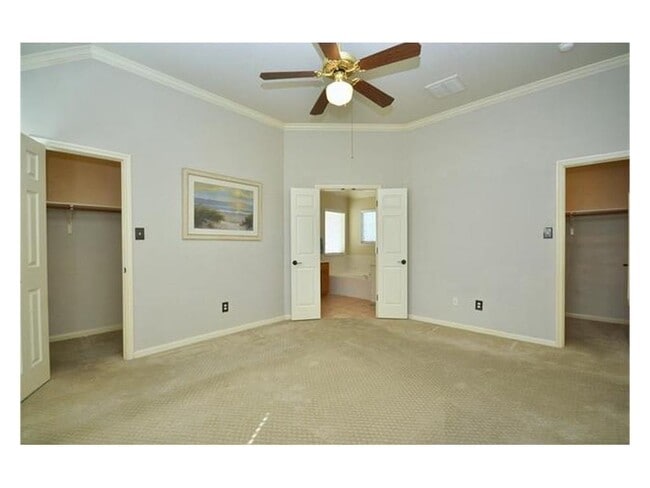 Building Photo - 1819 Rosenborough Ln N