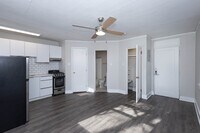 Building Photo - Lincoln Heights