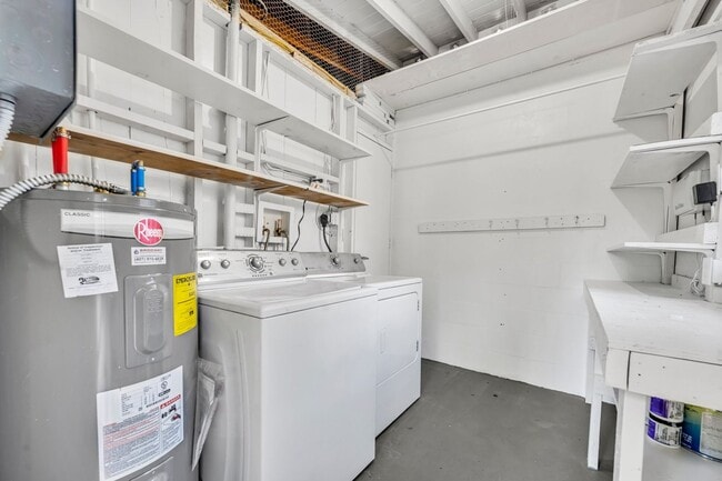 Building Photo - 3 bed Home in Audubon Park