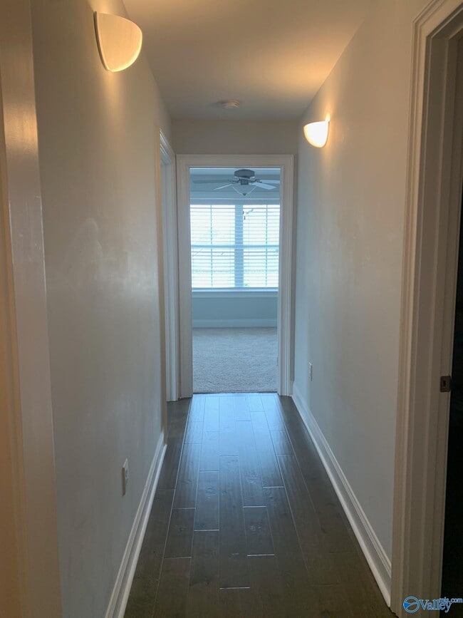 Building Photo - 22883 Ledges Dr