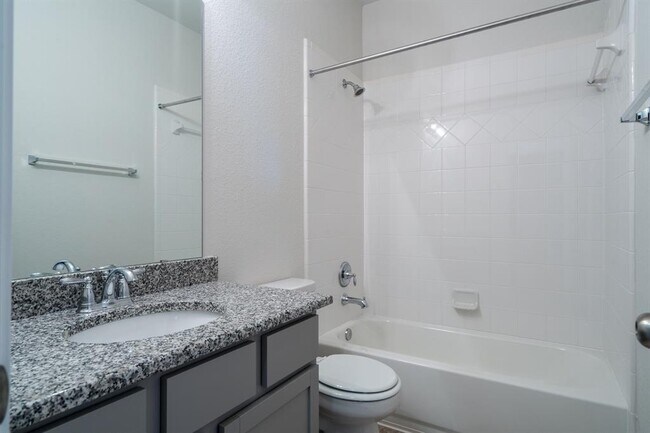Building Photo - 40354 Bay Warbler Wy