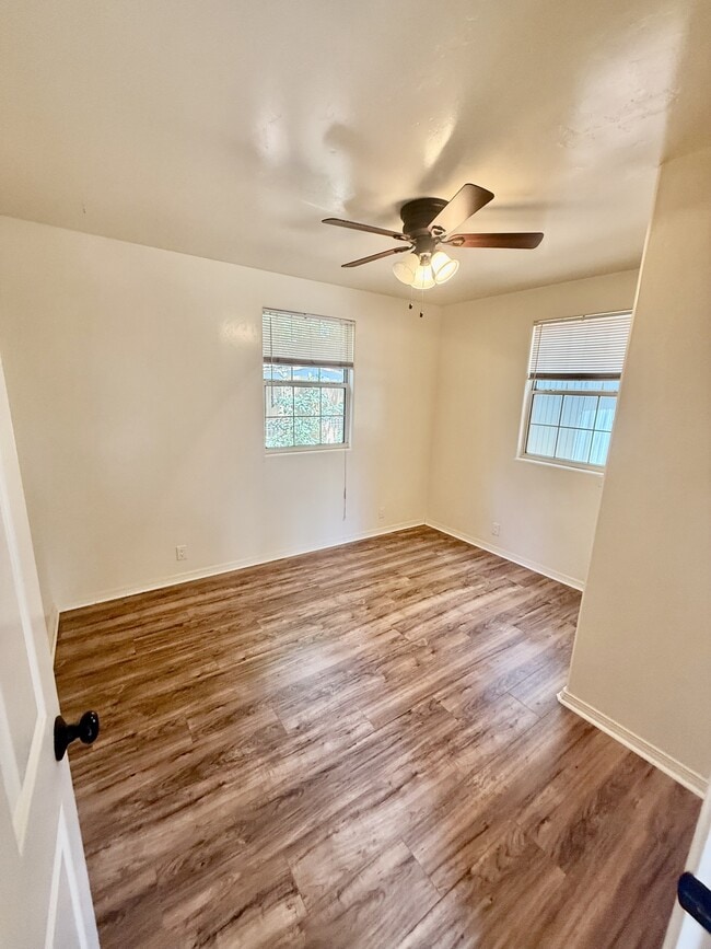 Building Photo - 10819 Conifer Ln