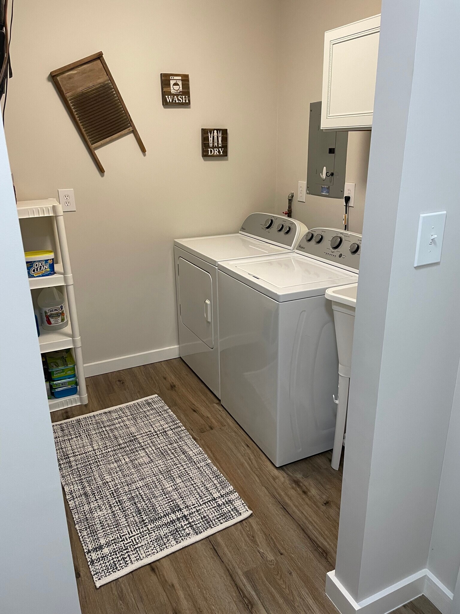 Building Photo - 533 Bluff Ct