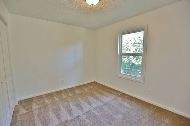 Building Photo - COMPLETELY UPDATED & READY 05-08-26!! 2-Bedroom 2nd Floor Duplex Just Minutes to the Beach!