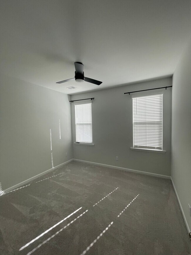 Building Photo - Spacious Johns Island Single Family Home