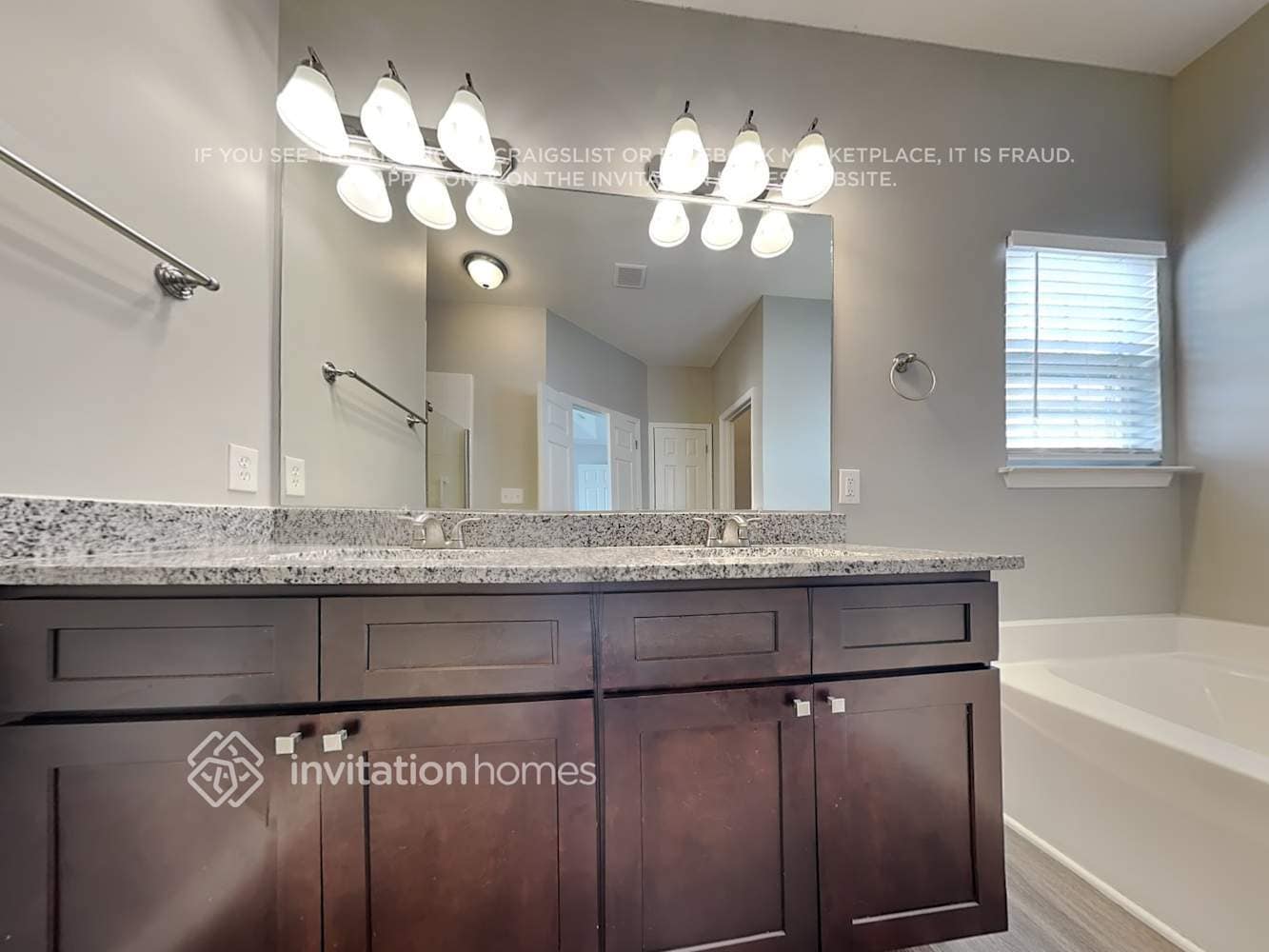 Building Photo - 1816 Conifer Cir