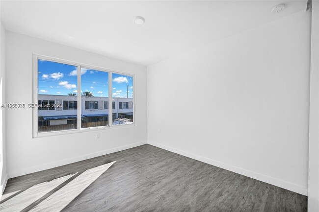 Building Photo - 25874 SW 139th Ct