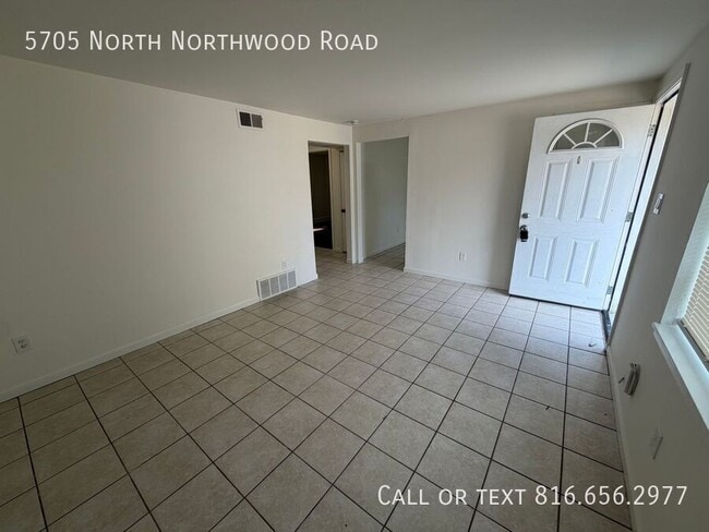 Building Photo - 5705 N Northwood Rd