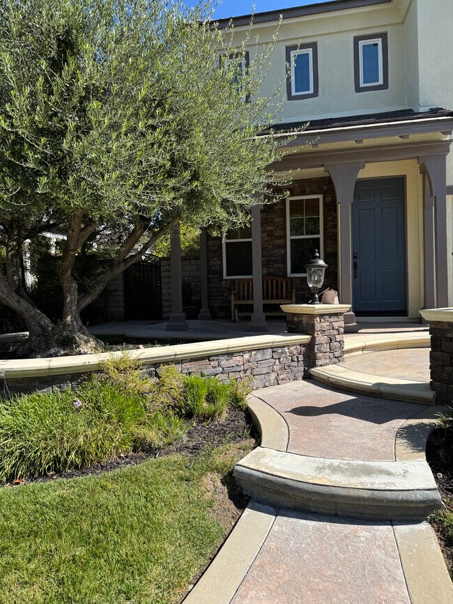 Primary Photo - 25621 Mesquite Ct