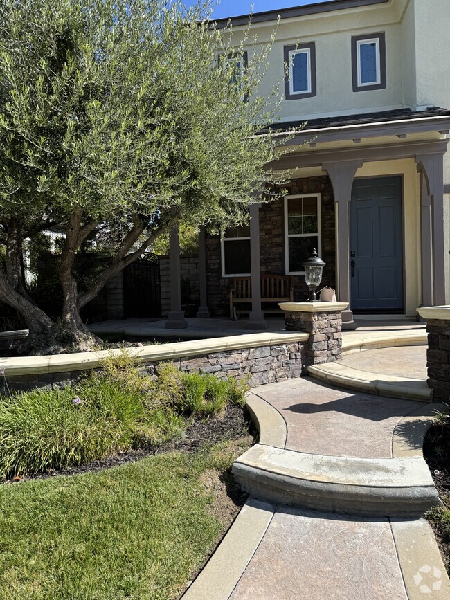 Building Photo - 25621 Mesquite Ct