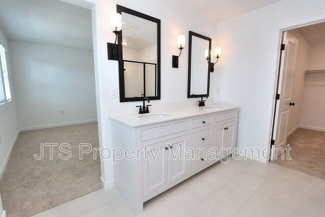 Building Photo - 4266 Aura Way