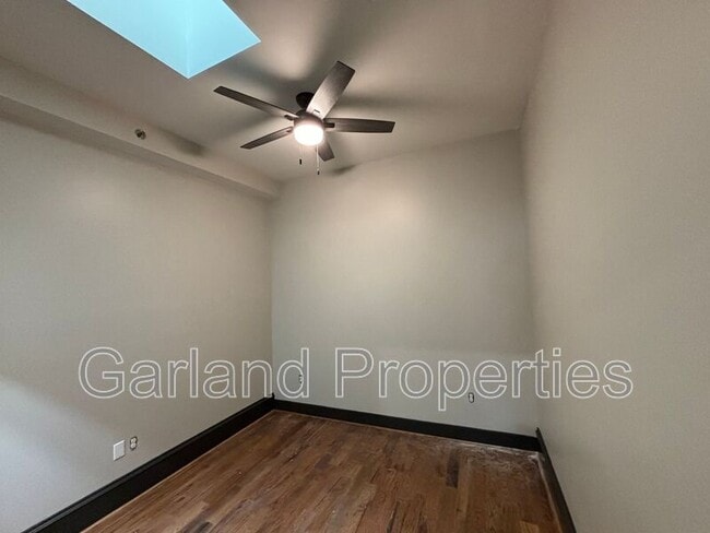 Building Photo - 73 W Main St