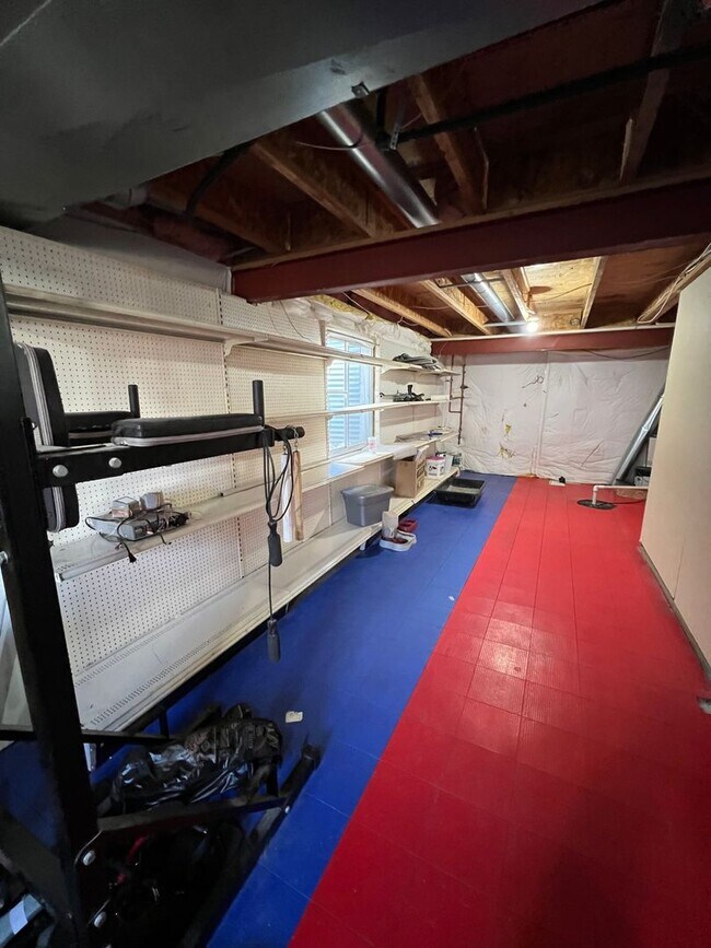 Building Photo - Beautiful 4 Bedroom Home In Wolf Creek Available in March!