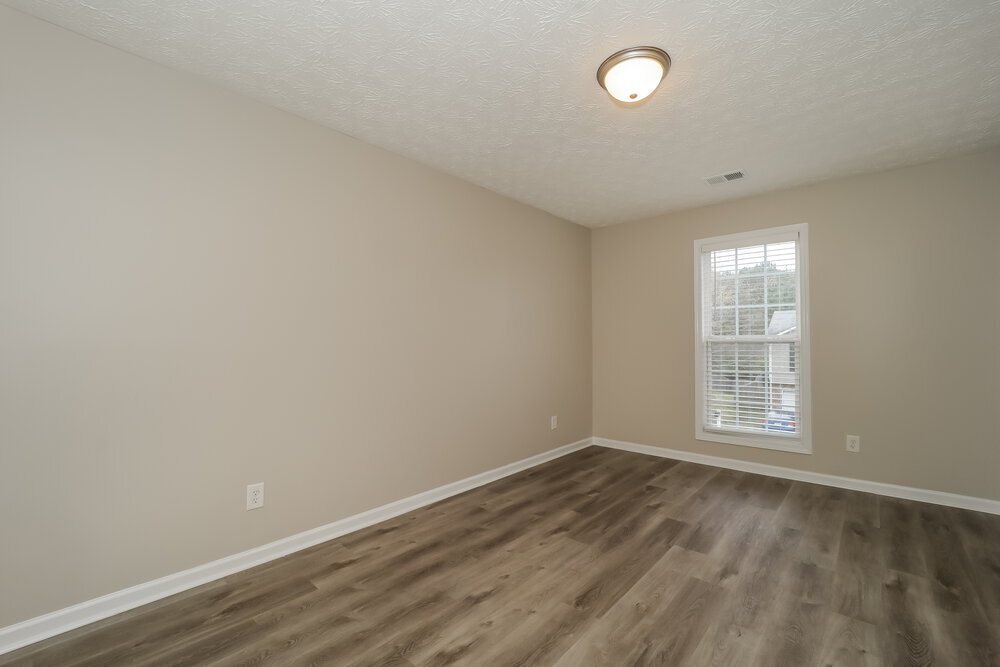 Building Photo - 208 Arbor Creek Dr