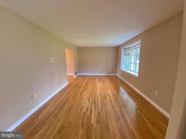 Building Photo - 8121 Edmonton Ct
