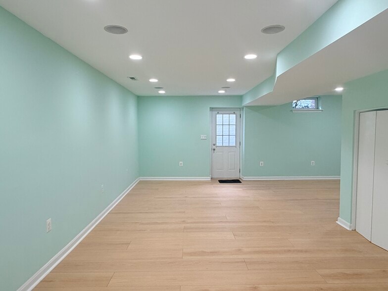 Building Photo - 20323 Snowpoint Pl