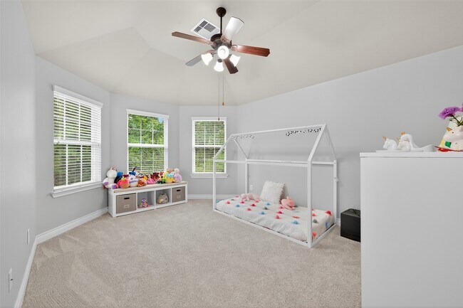 Building Photo - 25214 Evergreen Bend Dr