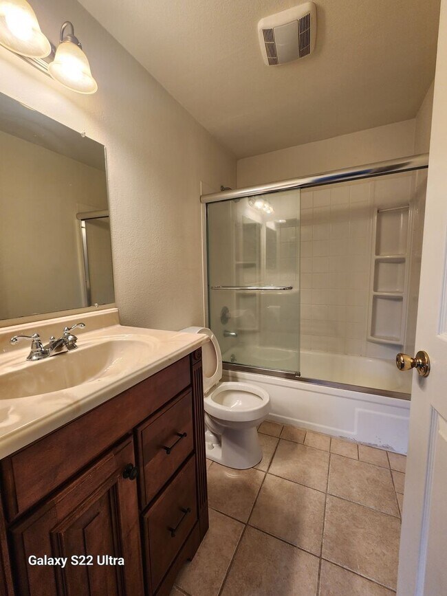 Building Photo - 3430 I St NE