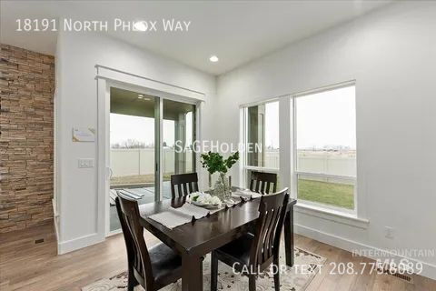 Building Photo - 18191 N Phlox Way