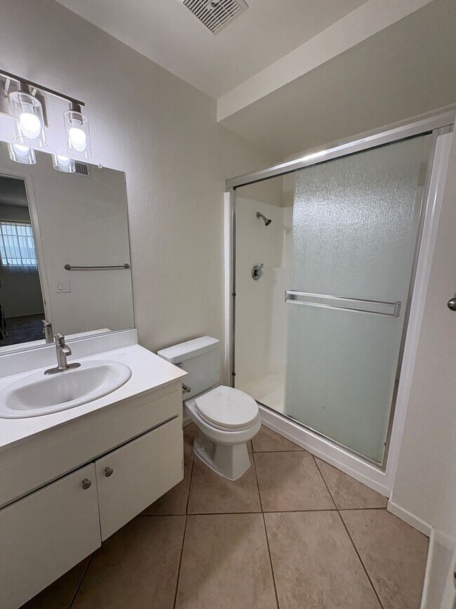 Building Photo - 2244 E Joana Dr