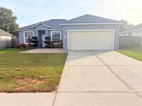 Building Photo - 404 Bluff Pass Dr