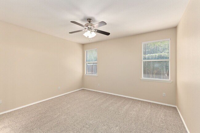 Building Photo - 3905 Hawkins Dr