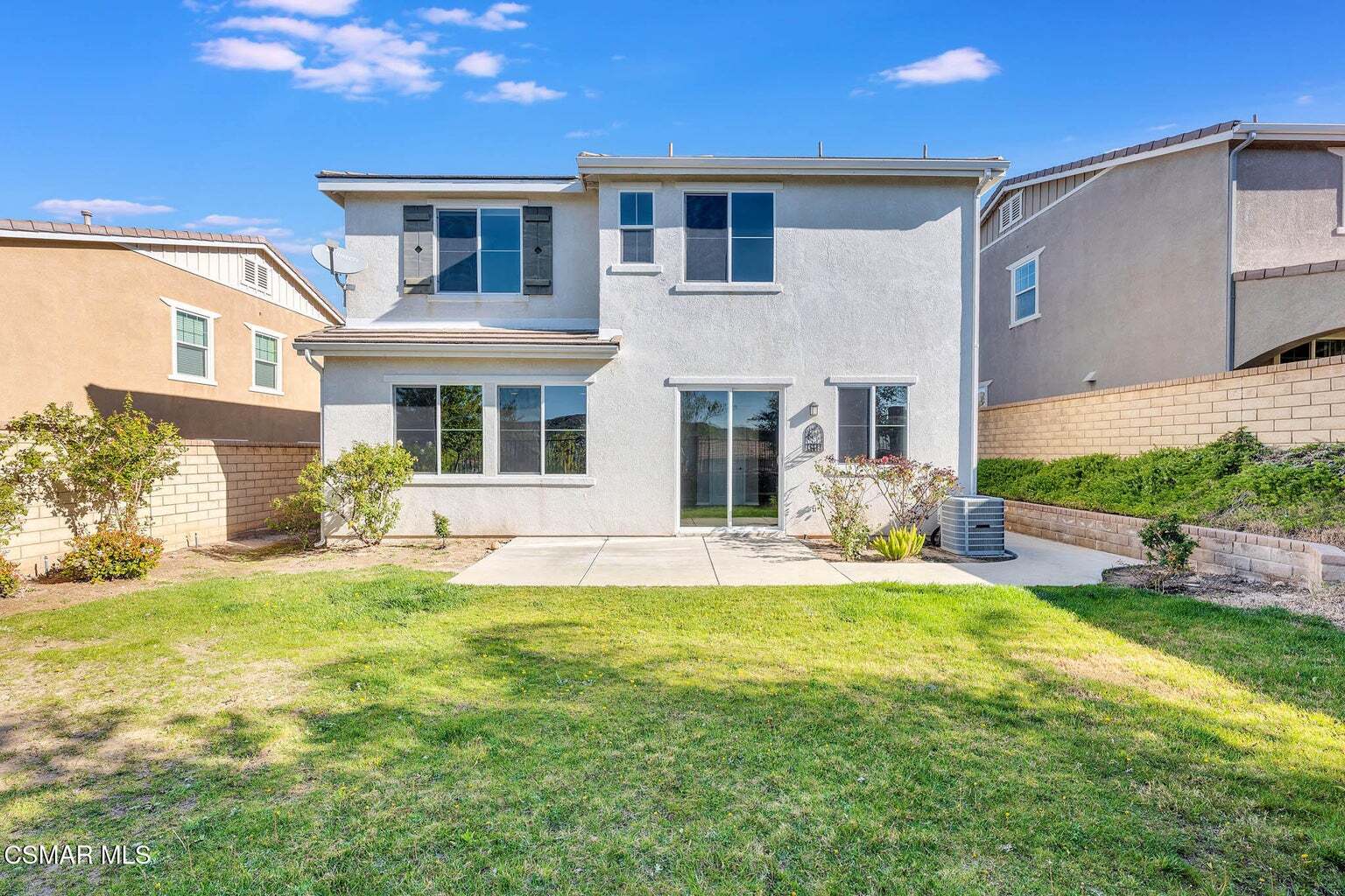 Building Photo - 22632 Dragonfly Ct
