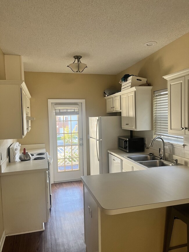 Building Photo - 5059 Mint Hill Ct