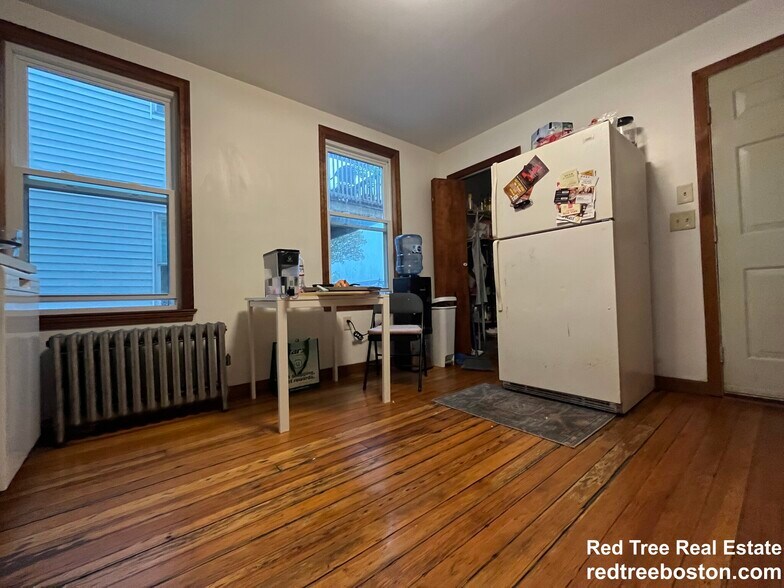 Building Photo - 45 Litchfield St
