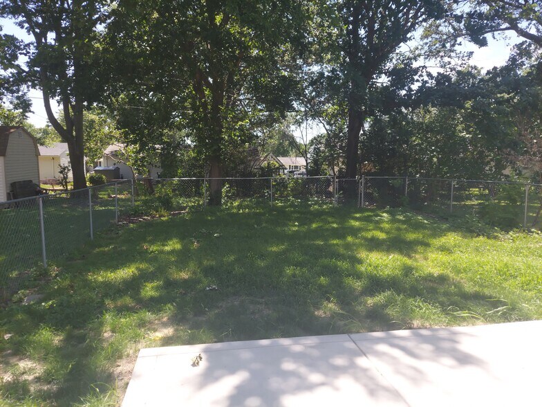 Building Photo - 278 Wolfner Dr
