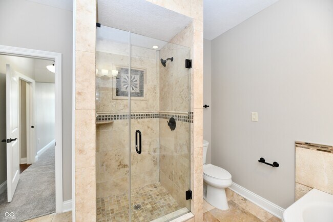 Building Photo - 8555 One W Dr