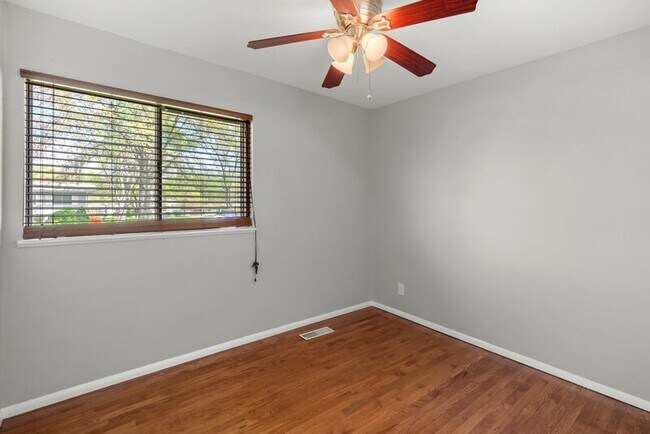 Building Photo - 1560 Estes Dr