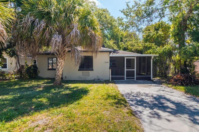 Primary Photo - 1744 Granville Court S