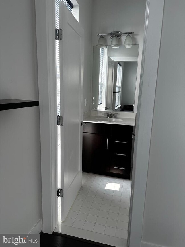 Building Photo - 1414 Piccard Dr