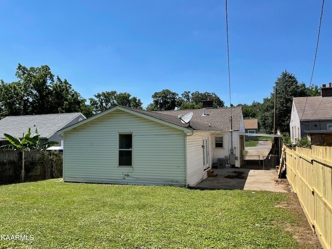 Building Photo - 2314 Coker Ave