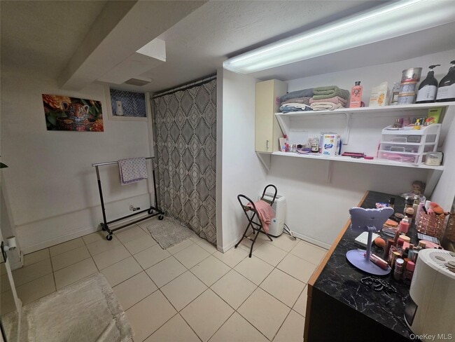 Building Photo - 22 Westside Ave