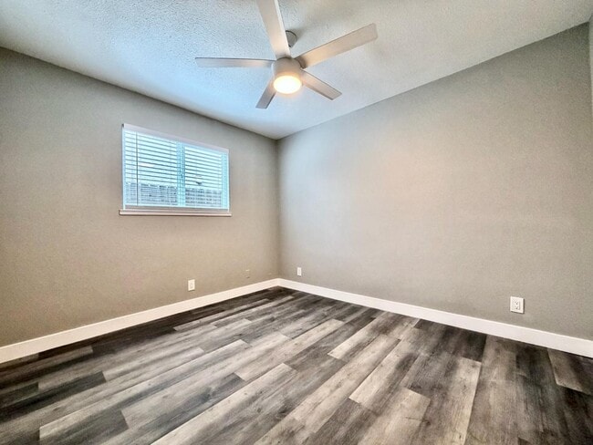 Building Photo - 1819 W St