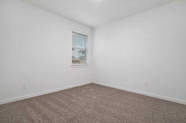 Building Photo - 13329 Big Sky Ct