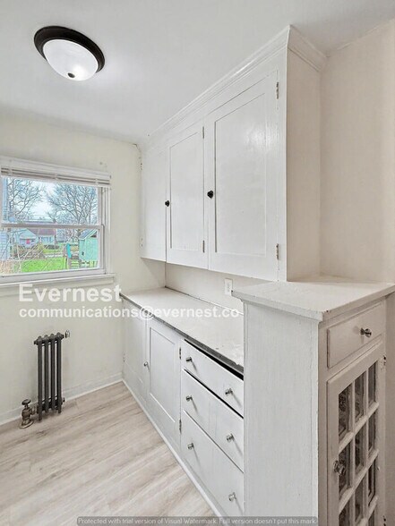 Building Photo - 3812 Drexel Dr