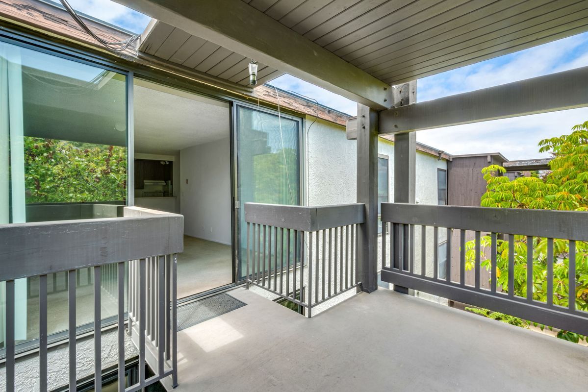 Building Photo - 7742 Redlands St