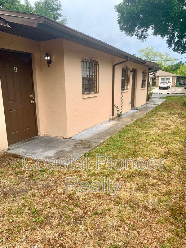 Primary Photo - 2617 E 32nd Ave
