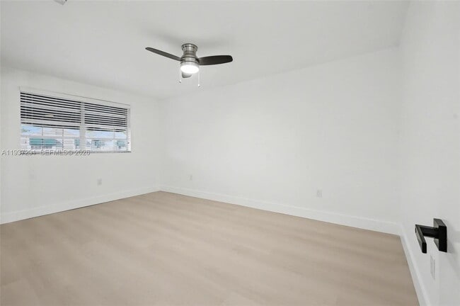 Building Photo - 12224 SW 52nd Pl