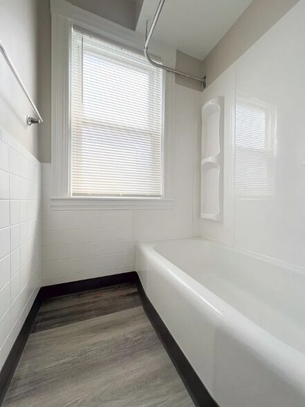 Building Photo - 84 Exeter Ave