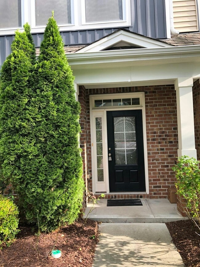 Building Photo - 1306 Alston Forest Dr