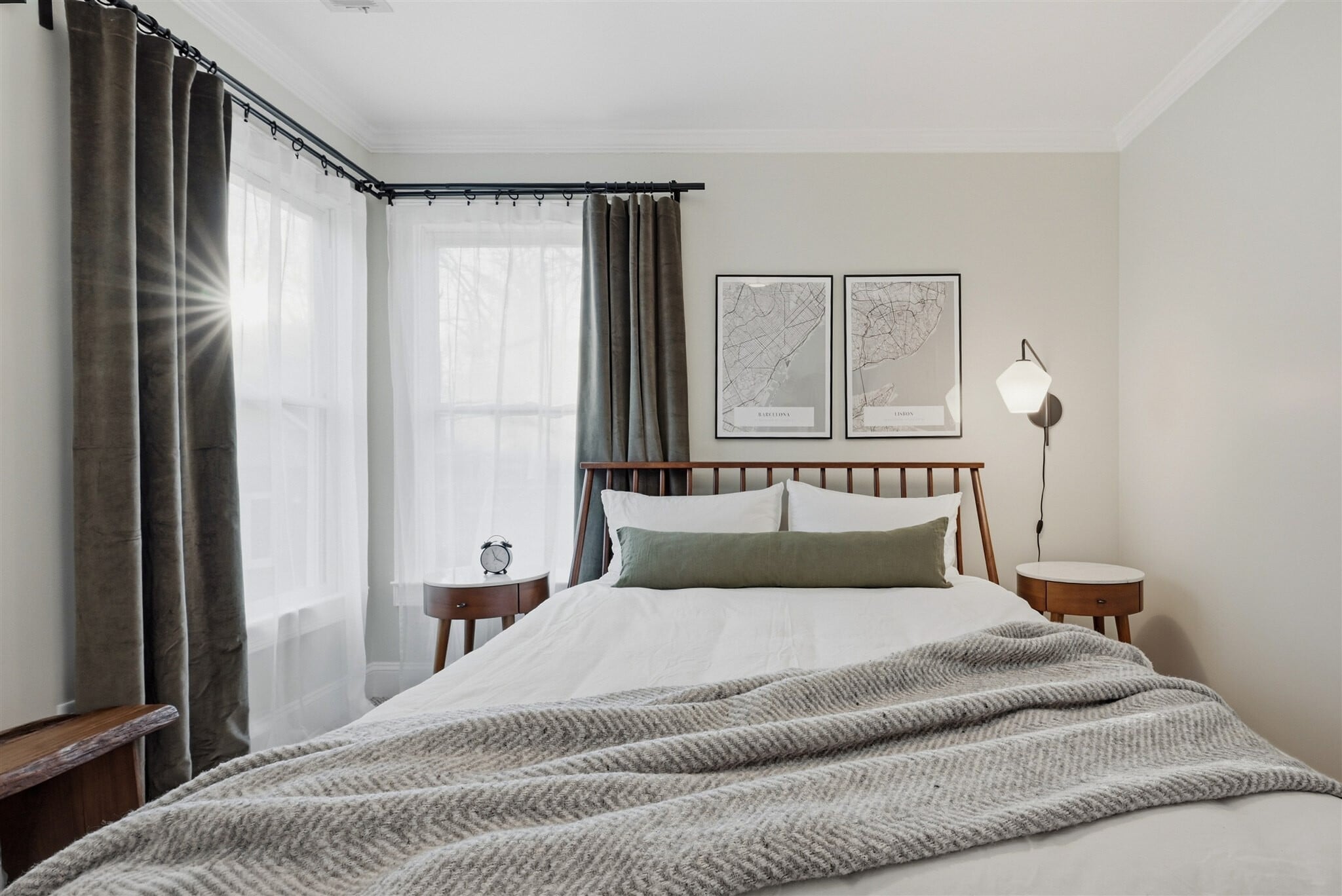 Building Photo - 2555 Hazel Dr SE