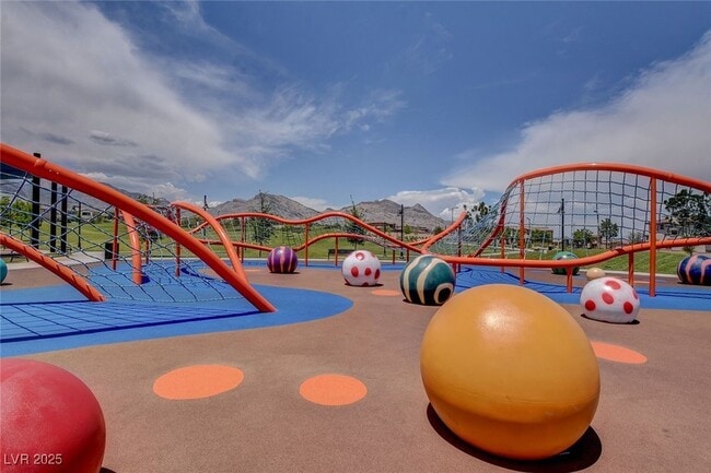 Building Photo - 536 Puenta Del Rey St